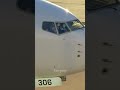 JAL pilot wave hand. #飛行機動画 #福岡空港 #jai