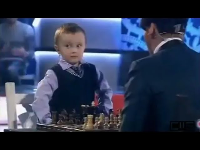 Wait for end 🤣🤣 • • • #chess #chessreels #anatolykarpov #ussr  #chessgrandmaster #grandmaster #worldchampion #kids #crying #funnyvideos…