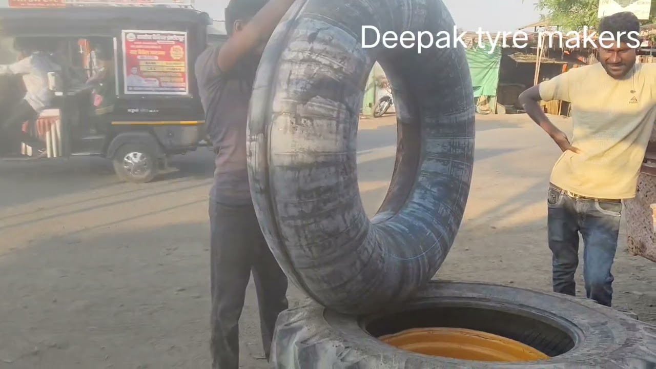 JCB में ट्यूब डालें#shortvideo#musicalinstrument #lekemerikalikalicardarling