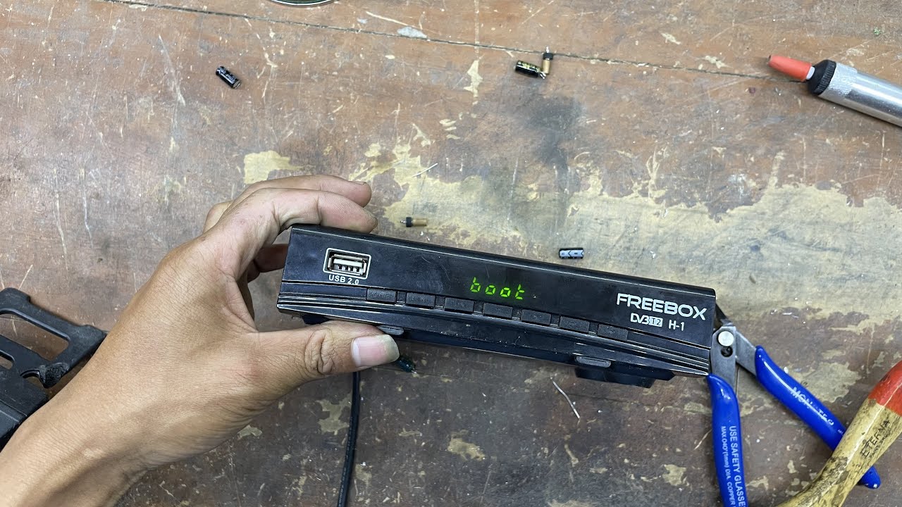 Cara atasi STB FREEBOX DVBTT2 h-1 rusak BOOT - YouTube
