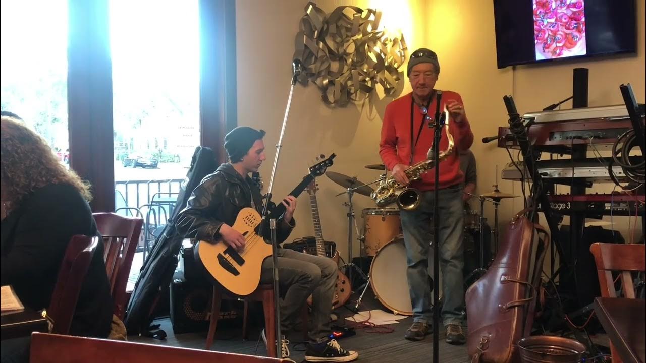 Estuardo & Mario Ruedas in Bubbles & Brews in Hill Ca. 3/5/2023 YouTube