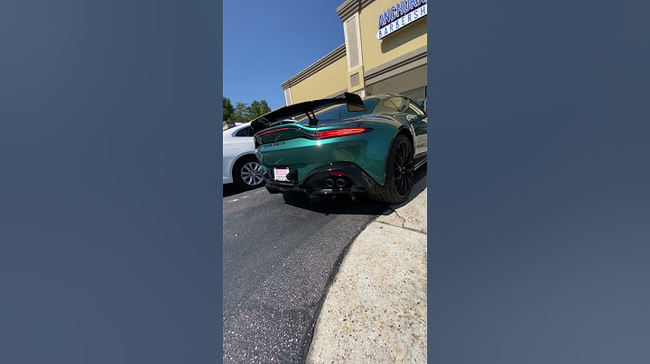 2022 Aston Martin Vantage F1 Edition Startup & Revs