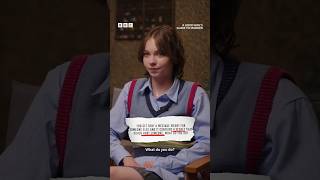 Emma Myers and Holly Jackson in ignore, reply or investigate?? choosing wisely