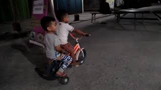 Belajar naik sepeda