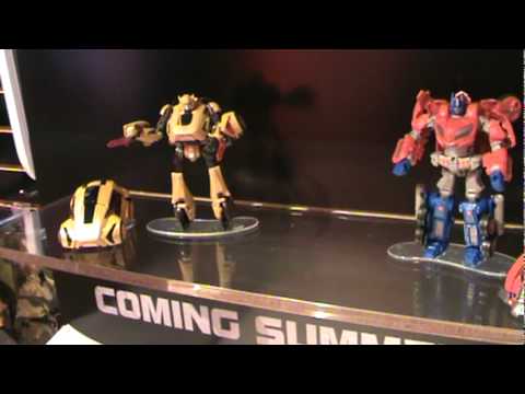 Transformers War for Cybertron Optimus Prime and Bumblebee - Toy Fair 2010