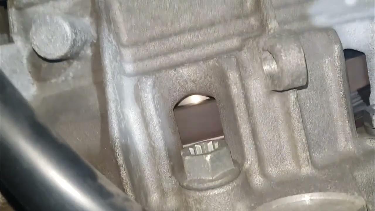 DUAL MASS FLYWHEEL & CRANK PULLEY HARMONIC BALANCER WOBBLE DSG TIGUAN YouTube