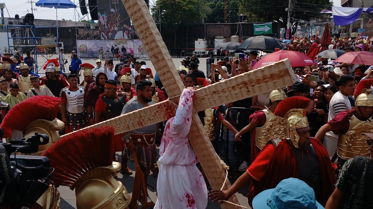 VIACRUSIS en IZTAPALAPA [VIERNES SANTO] SEMANA SANTA 2025