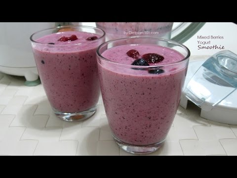 mixed-berries-yogurt-smoothie-|-dietplan-101.com