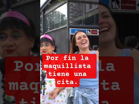 Descubre la cita de la maquillista en el nuevo video.