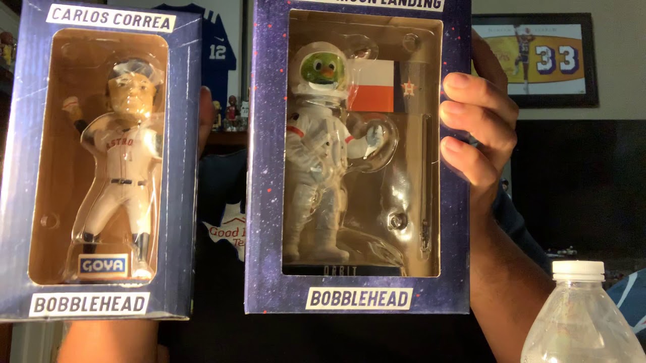 Orbit Moon Land & Correa Bobbleheads