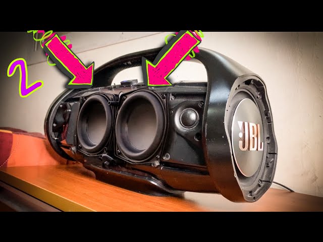 JBL BOOMBOX 2 SPEAKERS ON BOOMBOX 1 - YouTube