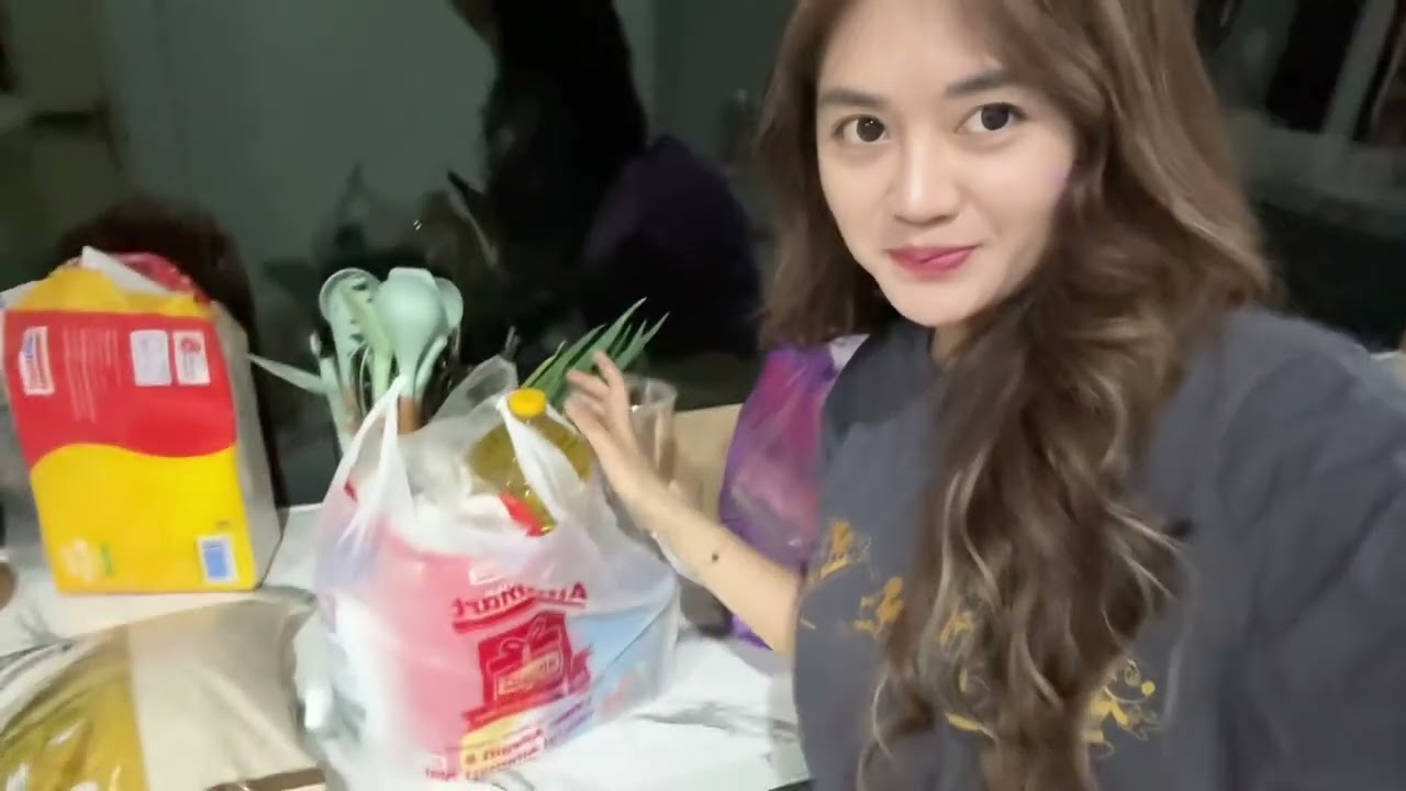 JAN DAMAI DI MASAKIN CALON ISTRI DI RUMAH BARU