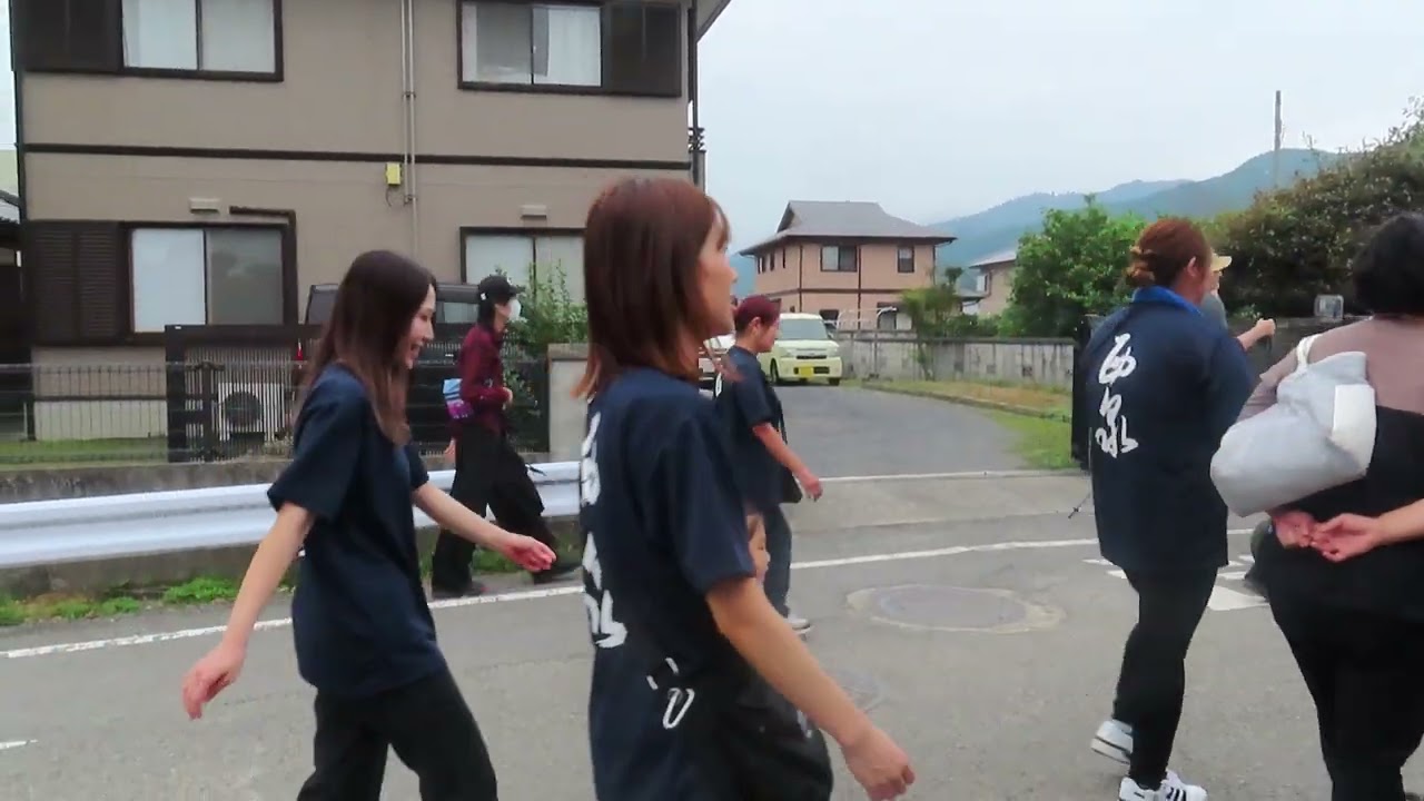 西条祭り「 橘小学校開校150周年記念式典」のため移動中。２０２５年　１０月１２日楢木。西和泉。西田。