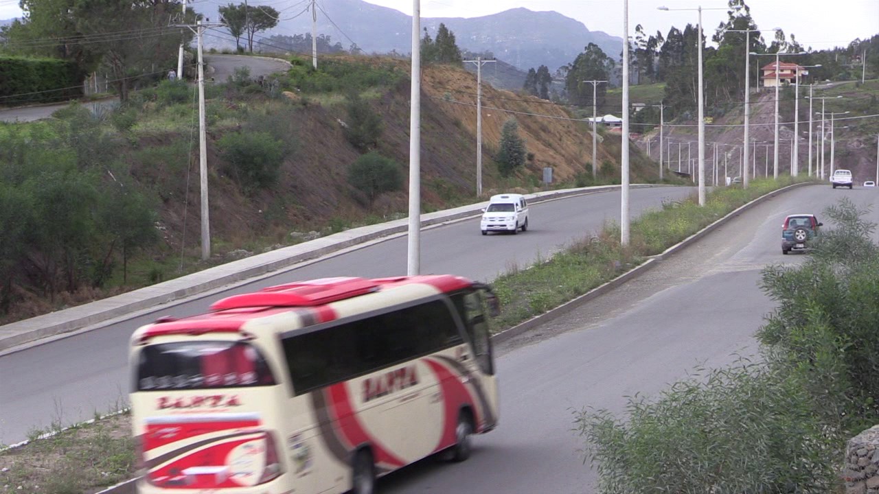 Avanza reconstrucción de la vía rápida CuencaAzogues YouTube