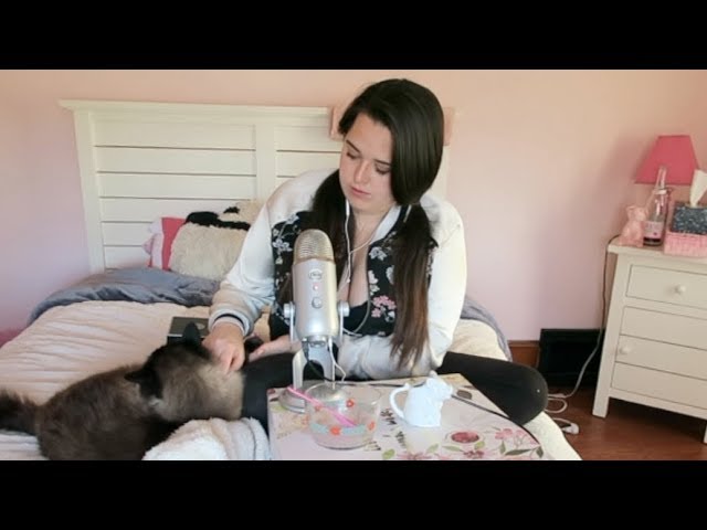 Eating Krispies & Playing with my Kitty (No Talking ASMR)