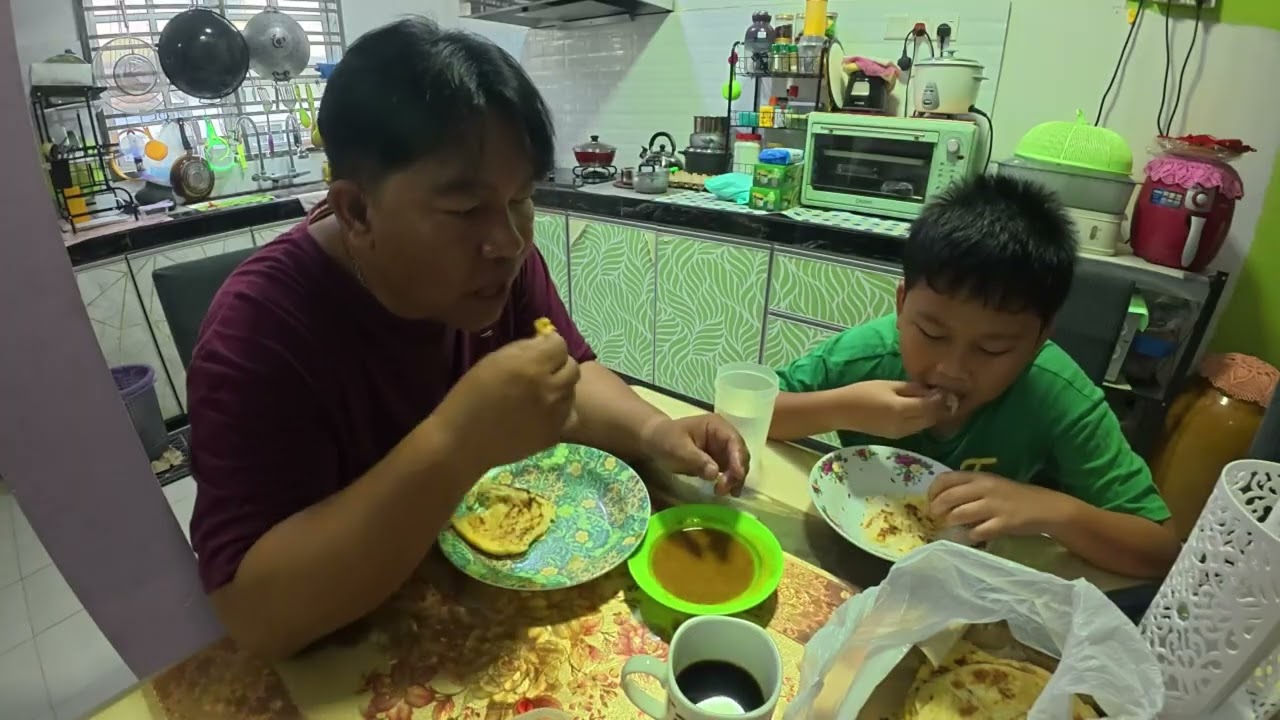 Indai Bacang Sarapan Pagi Roti Canai+Buah Purul 
