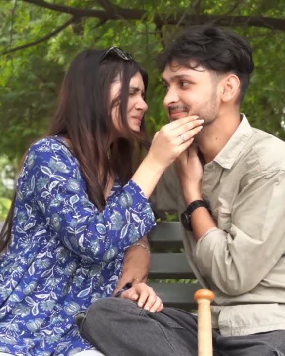 Ruhi ne mujhe kiss kardiya 💋!! Harshit prank tv.