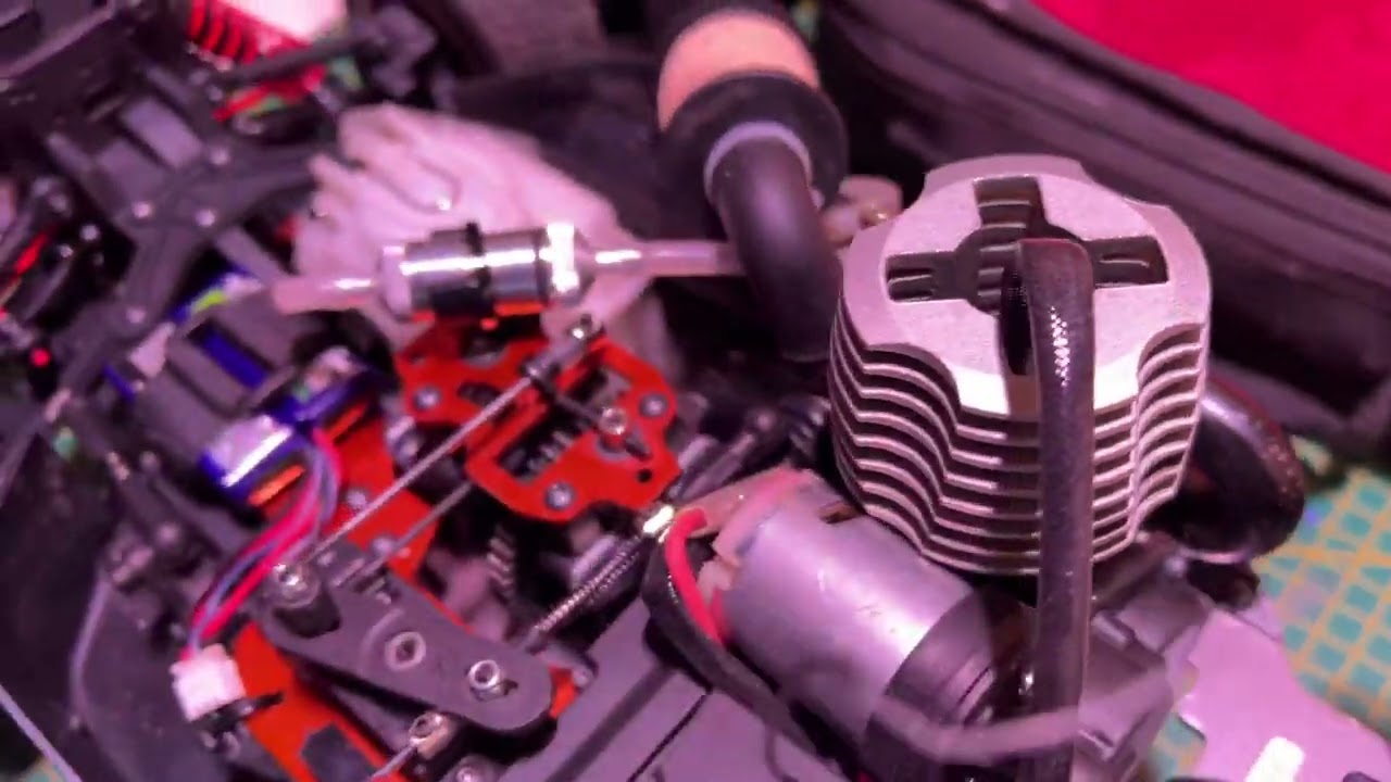 HPI WR8 Nitro with remote Traxxas EZ start