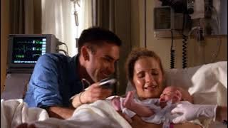 Army Wives (2007–2013): Roxy gives birth to her twins