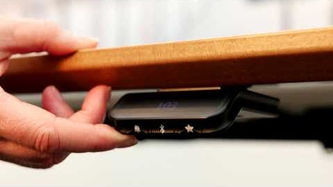 LINAK DPG: come inizializzare il sistema e regolare l’altezza della scrivania.