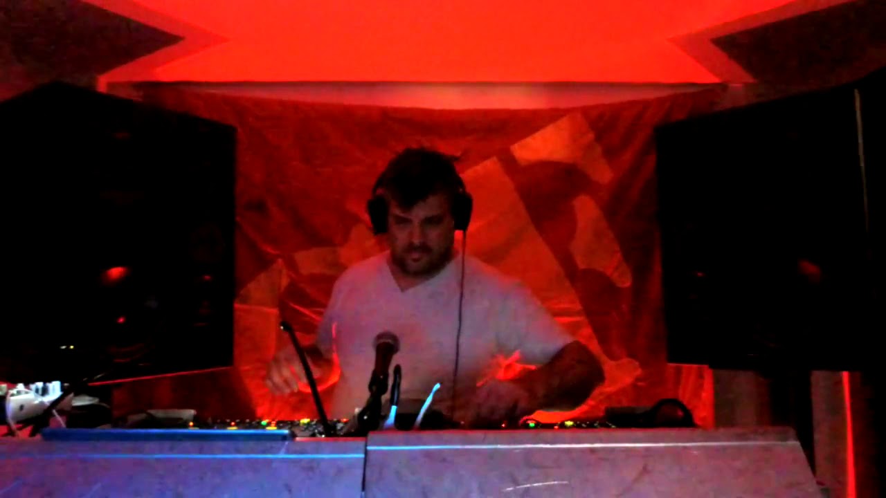 Jonathan Peters 04/10/2020 Twitch