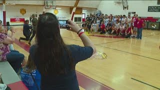Special education students 'Support the Court' in Ontario basketball game