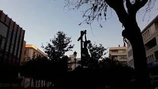 El Cristo de la Buena Muerte cruzando la Plaz de la Magdalena (Vídeo: Álvaro Ochoa)
