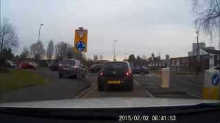 Stu`s Dashcam - Great Taxi Driving ..On the footpath !!!  .