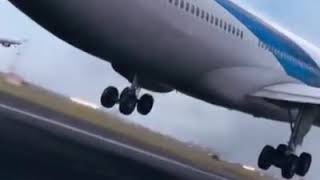 Close call (airplane)