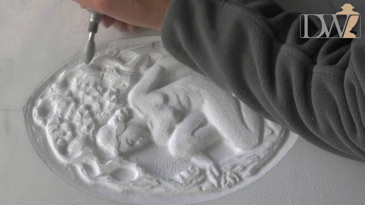 Eleganter Marmor-Grabstein "Cassandra" - Broschenmotiv nach Kundenwunsch - Stilvolle-Grabsteine.de