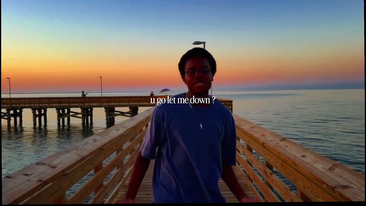 Guarda drown (visualizer) su YouTube Guarda drown (visualizer) su YouTube