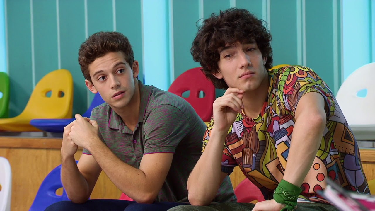 Soy Luna 2 - Nina und Gastón / Juliana fehlt etwas bei Lutteo (Folge 76)