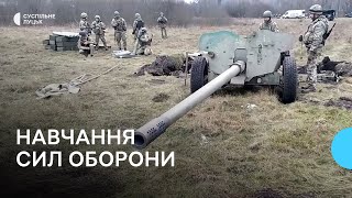 На українсько-білоруському кордоні на Волині сили оборони вчаться зупиняти броньовану ворожу техніку