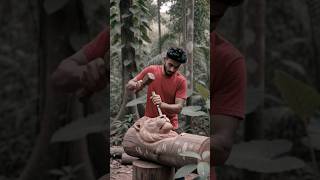 🦁 जंगल में बना लकड़ी का शेर! | Amazing Wooden Lion 🌳#Shorts#YouTubeShorts#WoodenLion#Lion#Jungle