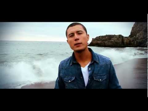 Maxi Vargas - Quédate Junto A Mi (Official Video) HD