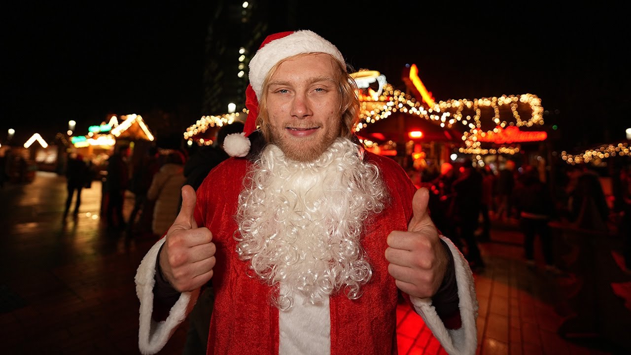 Ich esse alles auf dem Weihnachtsmarkt und ziehe Schlittschuhe an