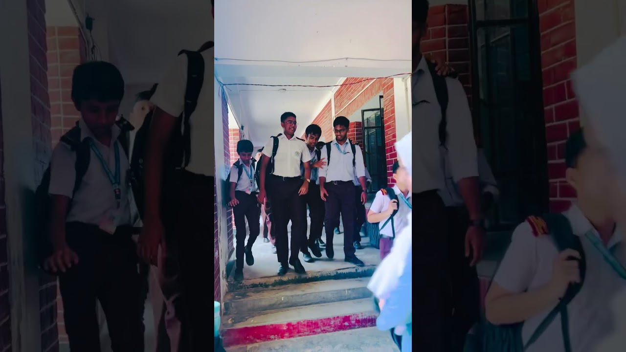 ￼পুরানো সেই দিনের কথা,               হারানো শৈশব🥹❤️&zwj;🩹Nawab Habibullah Model School And College❤️