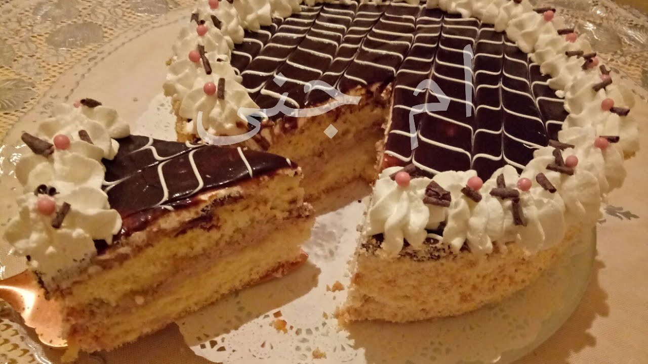 كيكة الكريمة المزدوجة بتزيين بسيط و مذاق روعة مع ام جنى
