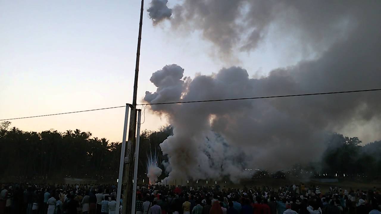 Uthralikavu   vedikettu   2015