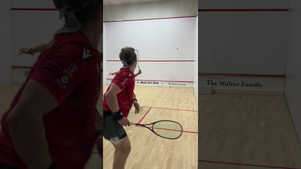 INSANE SQUASH 🥵🤯 A brutal rally between El Torkey & Steinmann 🙌