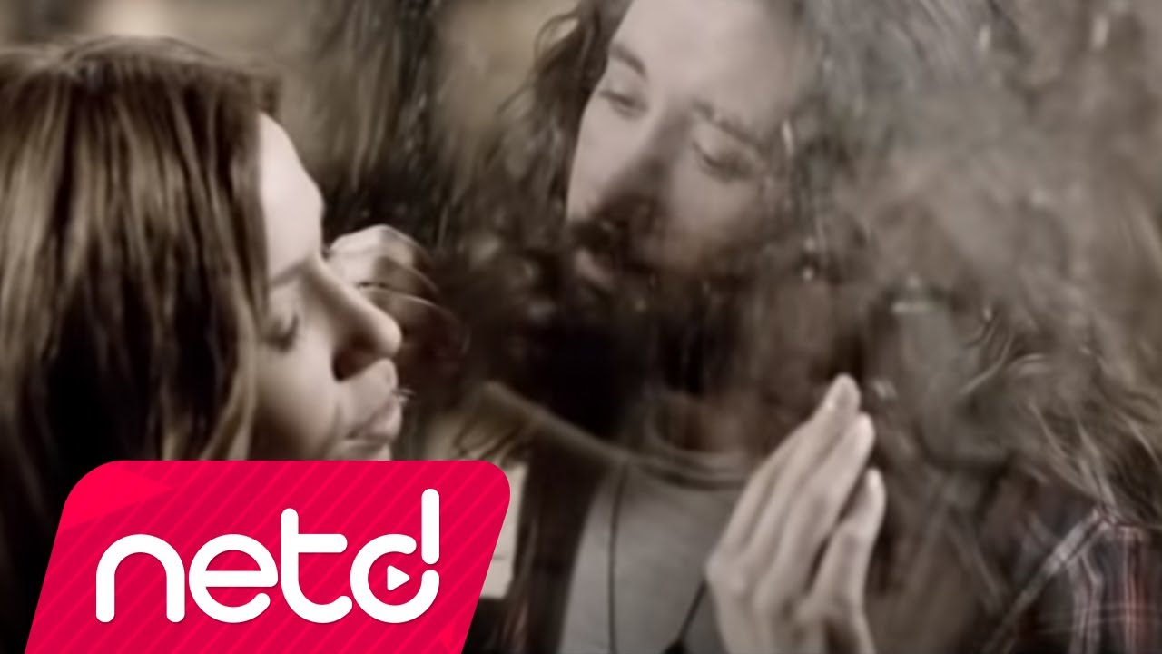 Eflatun Cikmaz Sokaklar Feat Burcu Gunes Youtube Eflatun Cikmaz Sokaklar Feat Burcu Gunes Youtube