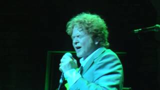 Watch Mick Hucknall Chains Of Love video