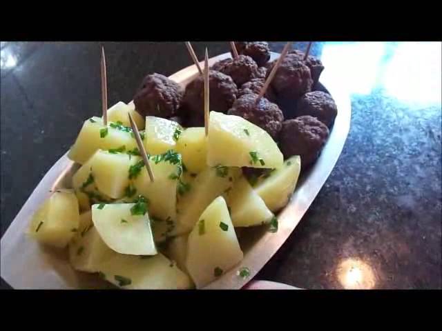 ALMÔNDEGAS COM BATATAS