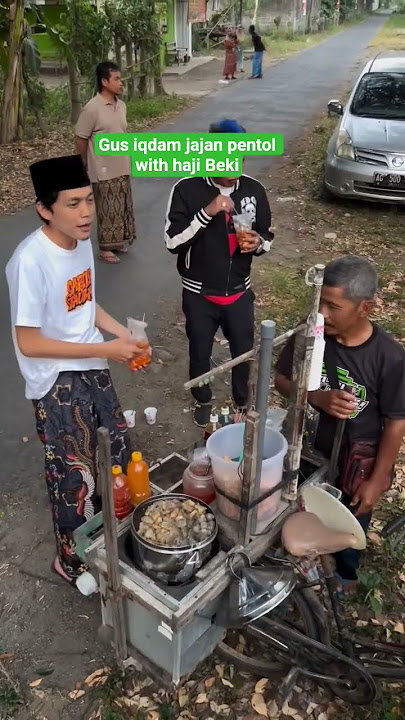 SYAHDUUU, Gus Iqdam jajan Pentol with Haji Beki #gusiqdam