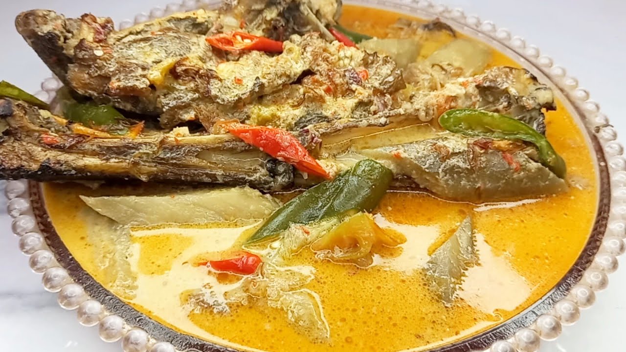 SIAP SIAP NASI SEBAKUL LUDES, RESEP MANGUT KEPALA IKAN MANYUNG ASAP KHAS SEMARANG INI ENAK BANGET