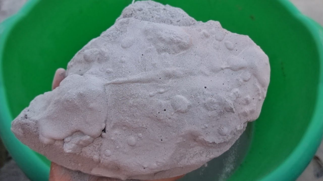 ASMR: Slate Pencil Crumbling in Water 💦🤤 Mouthwatering Satisfying ...