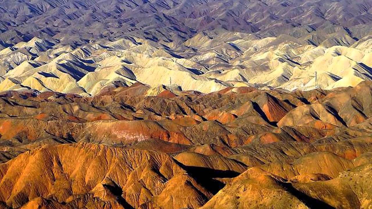 Colored Mountain China Цветные горы Китая - YouTube