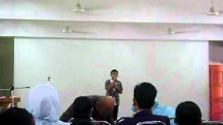 Ella's Gemilang (sung by a boy from SRK St Aloysius,Penampang)