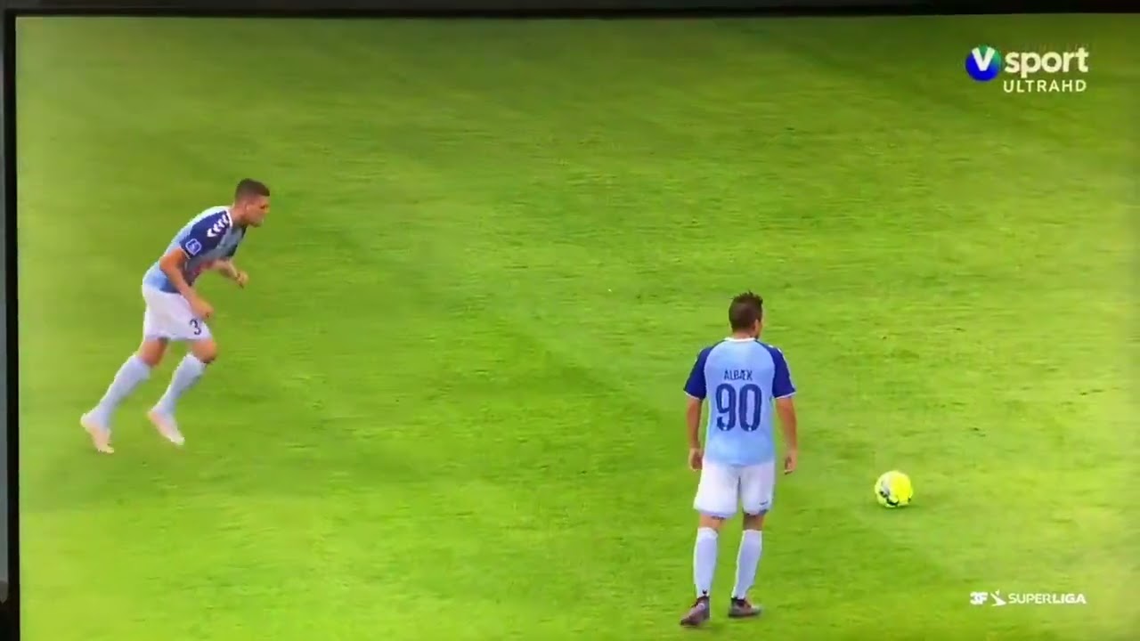 Emil Holm and very very bad freekick...