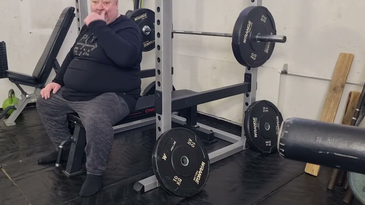 Viikon salipäivä. Ja höpötystä. Onko paino tippunut?